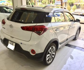 Hyundai i20 Active   2015 - Bán Hyundai i20 Active năm 2015, màu trắng, nhập khẩu 