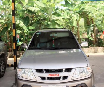 Isuzu Hi lander AT 2010 - Bán Isuzu Hi lander 2010 tự động, dầu, màu bạc đi kỹ