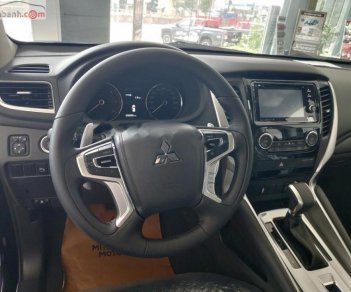 Mitsubishi Pajero Sport 2.4D 4x2 AT 2018 - Bán Mitsubishi Pajero Sport 2.4D 4x2 AT năm 2018, màu đen, nhập khẩu