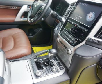 Toyota Land Cruiser 5.7L - V8 2015 - Bán Toyota Land Cruiser 5.7L - V8 sản xuất 2015, nhập khẩu Mỹ