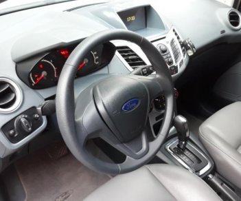 Ford Fiesta S 2013 - Chính chủ (dùng từ mới) cần bán Ford Fiesta 2013, màu vàng cát