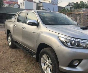 Toyota Hilux   2015 - Bán ô tô Toyota Hilux 2015, màu bạc, xe nguyên bản