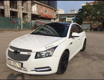 Chevrolet Cruze   LS   2014 - Cần bán lại xe Chevrolet Cruze LS năm sản xuất 2014, màu trắng, odo 6 vạn xịn