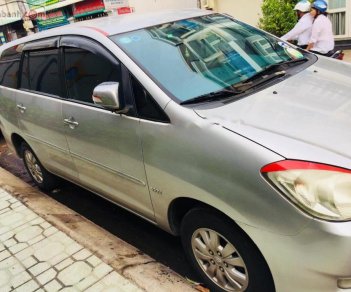 Toyota Innova V 2009 - Bán xe Toyota Innova V sản xuất 2009, màu bạc, sơn zin, nội thất còn đẹp