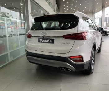 Hyundai Santa Fe   2019 - Bán xe Hyundai Santa Fe sản xuất 2019, màu trắng