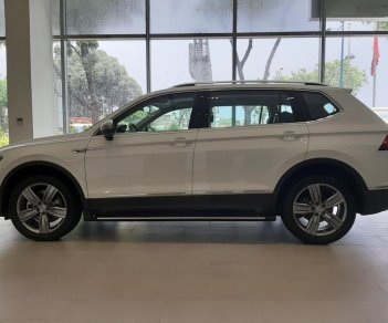 Volkswagen Tiguan Allspace 2019 - Volkswagen Tiguan trắng ngọc trai - 2019 - Trả trước chỉ từ 345 triệu - Ưu đãi tháng 5