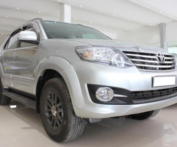 Toyota Fortuner 2.7 (4x2) 2016 - Bán Toyota Fortuner 2016 (AT), xe chạy xăng