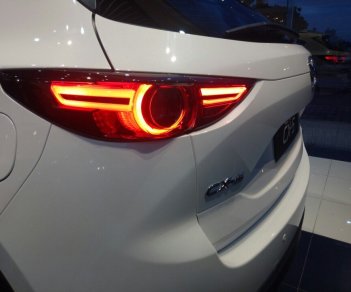 Mazda CX 5 2019 - Mazda CX5 2.0 hỗ trợ 50 triệu tiền mặt, giao xe ngay trong 3 ngày, hỗ trợ vay vốn 80%. Lh 0908 360 146 Toàn Mazda