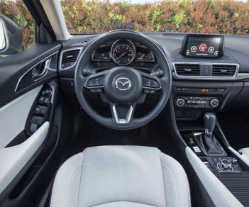 Mazda 3 1.5 2019 - Bán Mazda 3 2019 giá chỉ từ 639 triệu, tặng bộ quà tặng chính hãng trị giá 10 triệu đồng