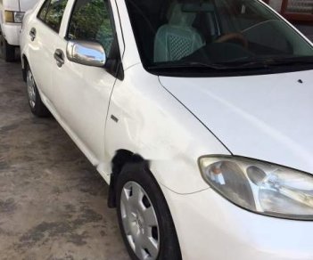 Toyota Vios   2005 - Cần bán lại xe Toyota Vios sản xuất 2005, màu trắng 
