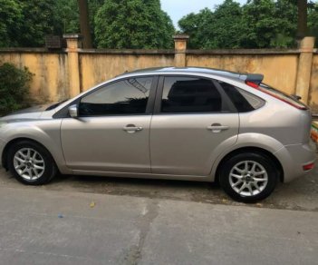 Ford Focus 2010 - Cần bán lại xe Ford Focus 2010 còn mới