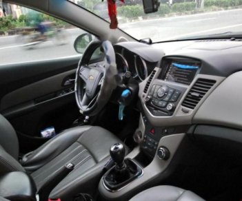 Chevrolet Cruze LS 1.6 MT 2015 - Cần bán lại xe Chevrolet Cruze LS 1.6 MT đời 2015, màu trắng 