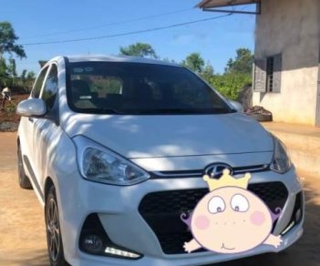 Hyundai Grand i10 2017 - Cần bán lại xe Hyundai Grand i10 2017, màu trắng chính chủ