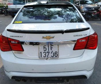 Chevrolet Cruze LS 1.6 MT 2015 - Cần bán lại xe Chevrolet Cruze LS 1.6 MT đời 2015, màu trắng 