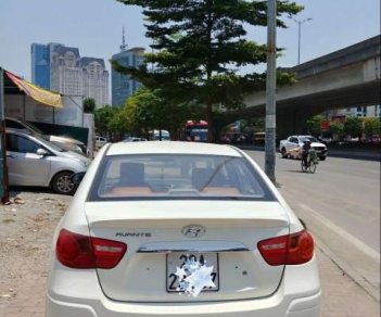 Hyundai Avante   2011 - Bán Hyundai Avante đời 2011, màu trắng