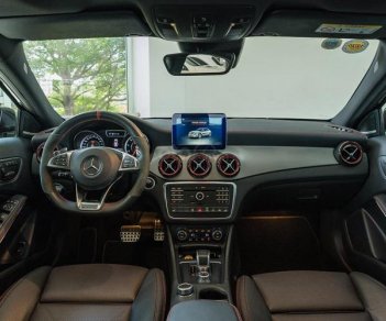 Mercedes-Benz GLA-Class 45AMG 4Matic 2016 - Cần bán Mercedes-Benz GLA45 AMG 4Matic đăng ký 2018, màu nâu, 500km, xe nhập khẩu, 2% thuế trước bạ