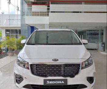 Kia Sedona 2019 - Cần bán xe Kia Sedona sản xuất năm 2019, màu trắng