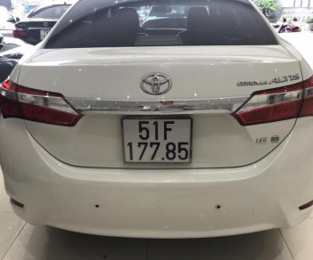 Toyota Corolla altis 2015 - Bán Toyota Corolla Altis 2015, màu trắng