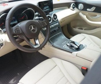 Mercedes-Benz GLC-Class GLC 300 4Matic AMG 2019 - Bán Mercedes GLC 300 4Matic AMG đời 2019, màu đen