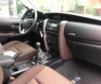 Toyota Fortuner 2.4G 4x2 MT 2019 - Bán Toyota Fortuner 2.4G 4x2 MT 2019, màu đen, xe nhập  