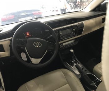 Toyota Corolla altis 2015 - Bán Toyota Corolla Altis 2015, màu trắng