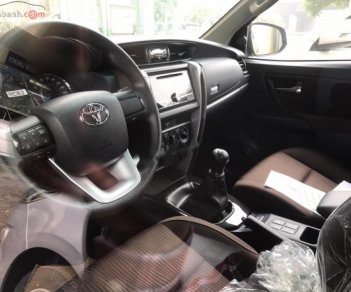 Toyota Fortuner 2.4G 4x2 MT 2019 - Bán Toyota Fortuner 2.4G 4x2 MT 2019, màu đen, xe nhập  