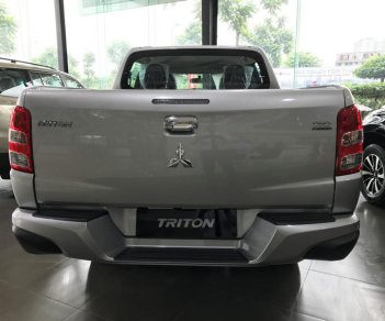 Mitsubishi Triton  4x2 MT 2019 - Bán Mitsubishi Triton 4x2 MT, màu bạc, tại Quảng Trị nhập khẩu nguyên chiếc, giá 555tr, hỗ trợ vay lên đến 80%