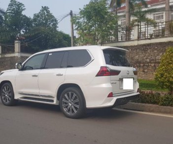 Lexus LX 570 Super Sport S 2016 - Bán xe Lexus LX570 Super Sport S đời 2017, đăng ký 2019, tên cty xe lăn bánh 5000km siêu mới