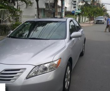 Toyota Camry LE 2007 - Bán Toyota Camry LE năm sản xuất 2007, màu bạc, xe nhập