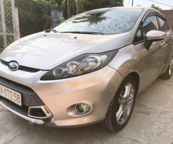 Ford Fiesta    2013 - Cần bán gấp Ford Fiesta sản xuất 2013, giá tốt