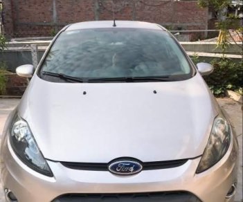 Ford Fiesta    2013 - Cần bán gấp Ford Fiesta sản xuất 2013, giá tốt