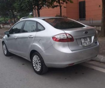 Ford Fiesta   2012 - Tôi bán chiếc xe Ford số sàn như hình