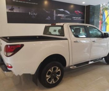 Mazda BT 50 2019 - Bán xe Mazda BT 50 đời 2019, màu trắng, xe nhập, 585tr