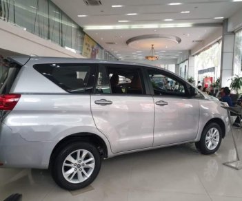 Toyota Innova    E 2.0MT 2019 - Bán Toyota Innova năm sản xuất 2019, màu xám