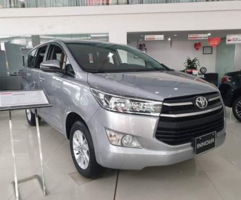 Toyota Innova    E 2.0MT 2019 - Bán Toyota Innova năm sản xuất 2019, màu xám