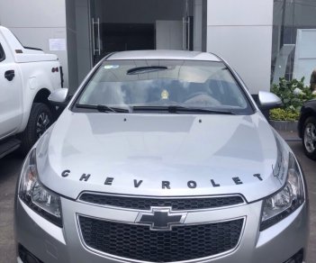 Chevrolet Cruze MT 2015 - Ban xe Cruze MT 2015, màu đen, 379tr