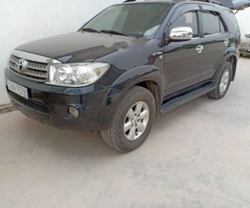 Toyota Fortuner   2010 - Bán xe Toyota Fortuner năm sản xuất 2010, màu đen, xe đẹp