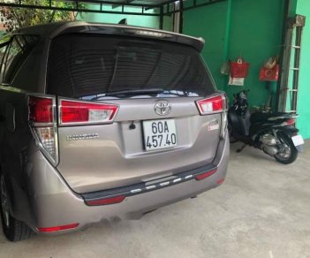 Toyota Innova 2018 - Bán xe Toyota Innova sản xuất năm 2018, màu xám số sàn