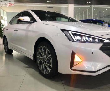 Hyundai Elantra Sport 1.6 AT 2019 - Bán xe Hyundai Elantra Sport 1.6 AT năm sản xuất 2019, màu trắng