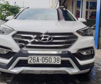 Hyundai Santa Fe 2.2L 4WD 2016 - Cần bán lại xe Hyundai Santa Fe 2.2L 4WD đời 2016, màu bạc như mới