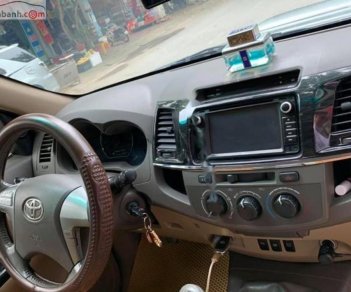 Toyota Fortuner 2.5G 2013 - Cần bán gấp Toyota Fortuner 2.5G năm sản xuất 2013, màu bạc xe gia đình, giá chỉ 730 triệu