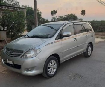 Toyota Innova G 2006 - Bán ô tô Toyota Innova G năm 2006, màu bạc, nhập khẩu xe gia đình