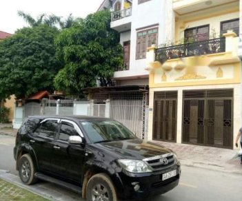 Toyota Fortuner  AT 2007 - Bán Toyota Fortuner AT năm 2007, màu đen, xe nguyên bản