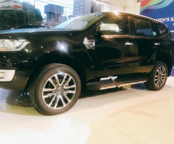 Ford Everest Titanium 2.0L 4x2 AT 2018 - Bán xe Ford Everest Titanium 2.0L 4x2 AT đời 2018, màu đen, xe nhập