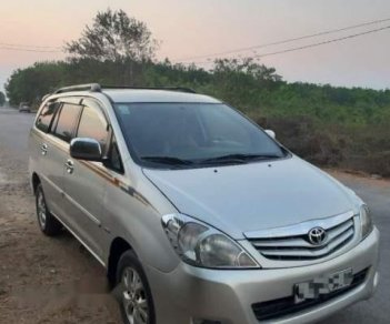 Toyota Innova G 2006 - Bán ô tô Toyota Innova G năm 2006, màu bạc, nhập khẩu xe gia đình