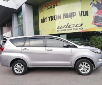 Toyota Innova E 2017 - Innova E 2017 bạc siêu đẹp, đã kiểm tra 176 mục kỹ thuật tại hãng