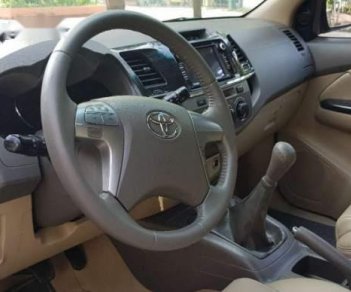 Toyota Fortuner     2014 - Gia đình cần bán lại xe Toyota Fortuner máy dầu, sơn còn rất mới, gầm còn đẹp