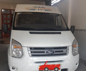 Ford Transit 2016 - Gia đình cần bán Transit 2016, số sàn, máy dầu, màu trắng 