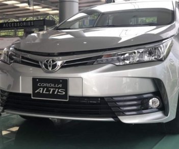 Toyota Corolla altis   1.8   2019 - Bán xe Toyota Corolla Altis 1.8 đời 2019, màu bạc, giá tốt