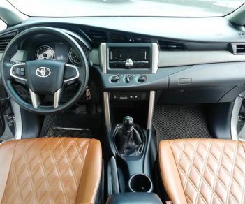 Toyota Innova E 2017 - Innova E 2017 bạc siêu đẹp, đã kiểm tra 176 mục kỹ thuật tại hãng